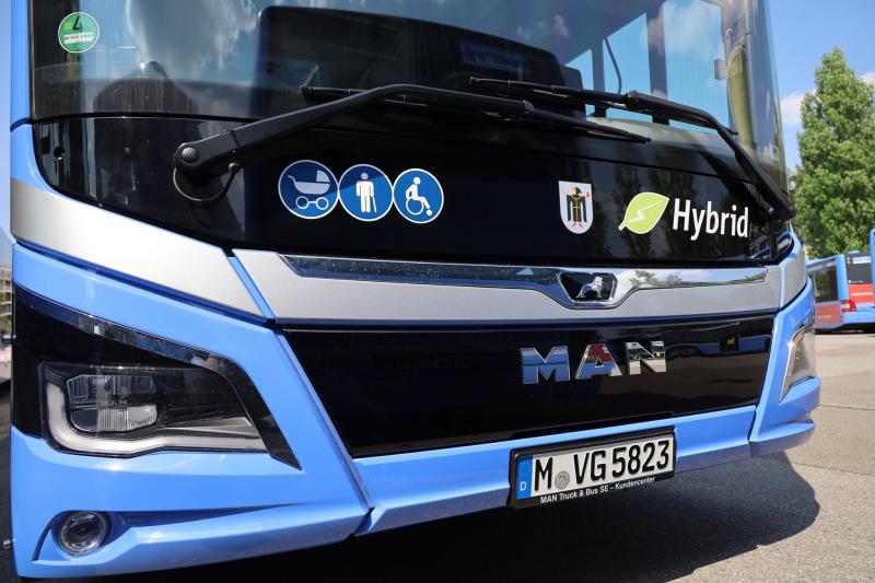 47 nových hybridních autobusů v Mnichově 