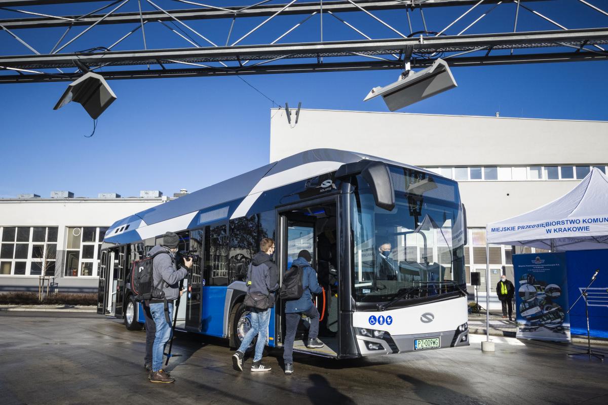 Solaris Urbino hydrogen se představil v polských městech 