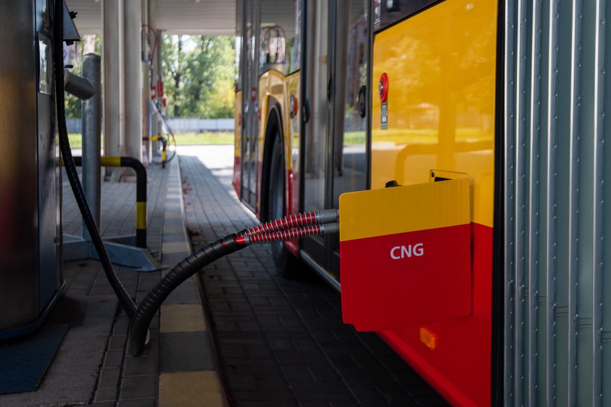 Dalších 30 autobusů na CNG pro Varšavu