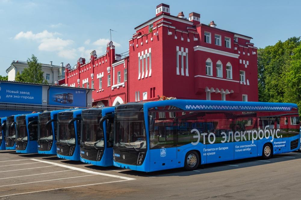 Za více než tři roky přepravily elektrobusy v Moskvě 150 milionů lidí