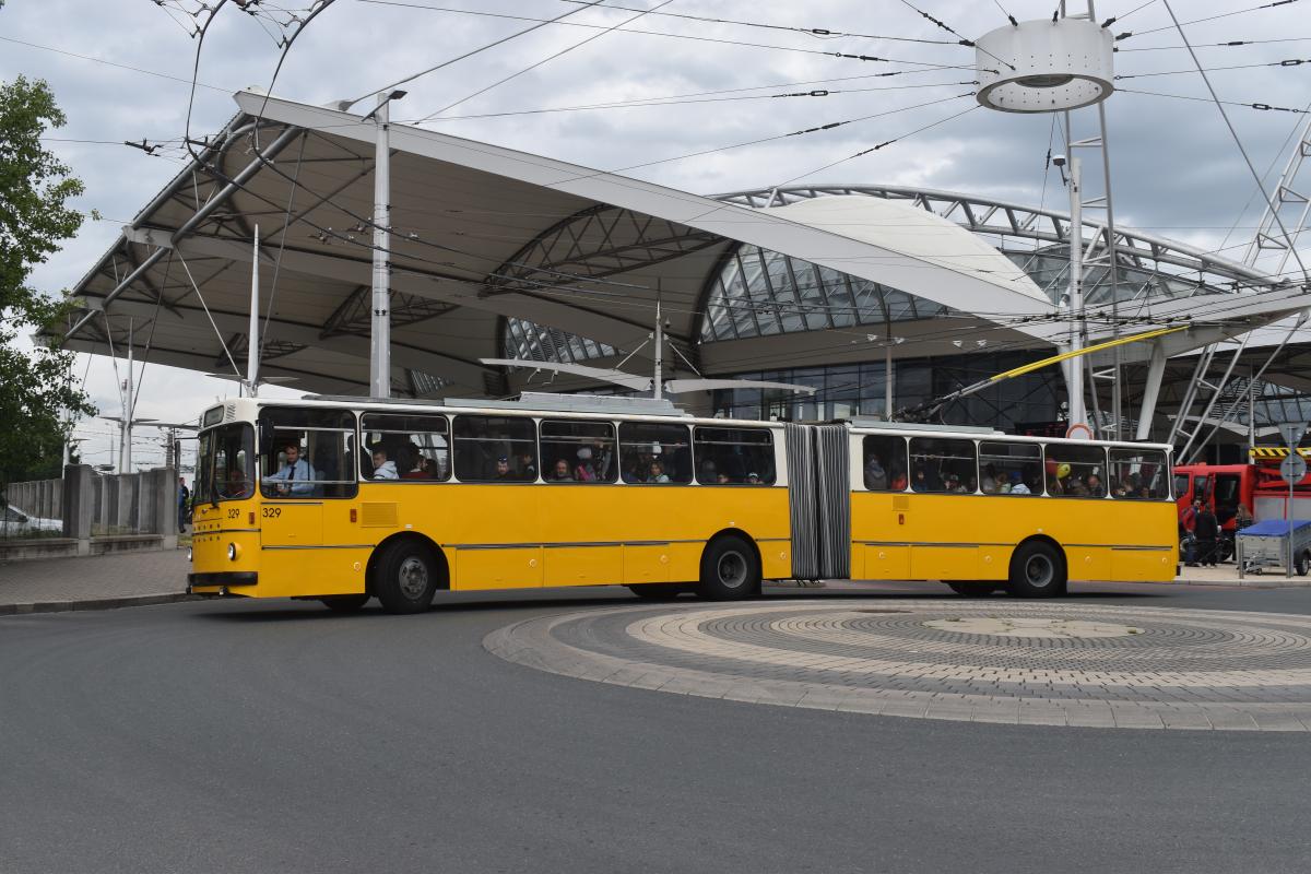 Oslavy 75 let trolejbusové dopravy v Hradci Králové