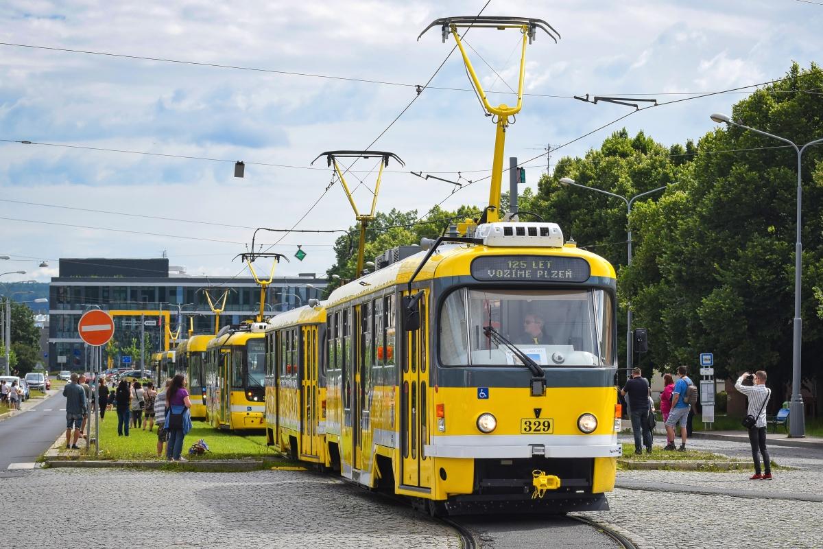 Z oslav výročí 125 let městské hromadné dopravy v Plzni