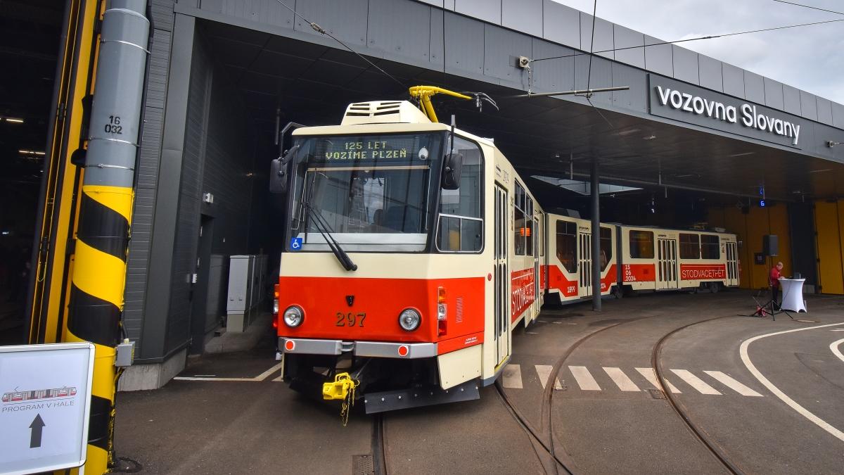 Z oslav výročí 125 let městské hromadné dopravy v Plzni