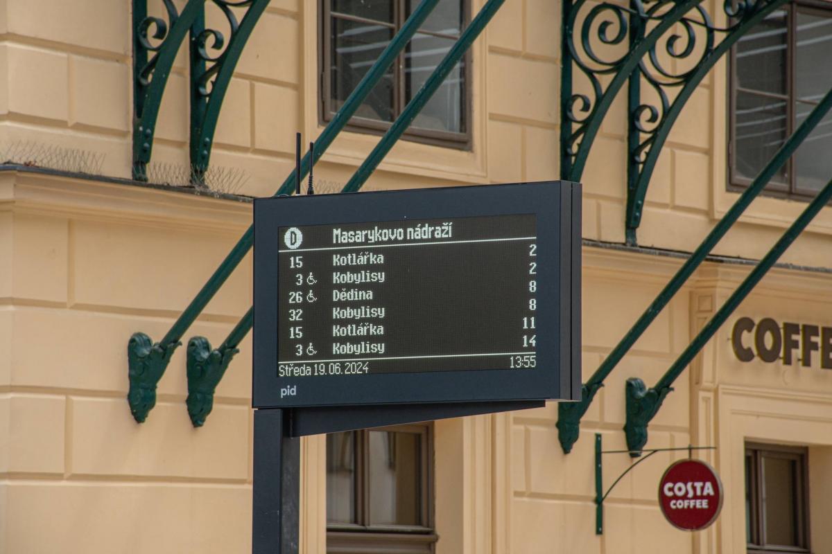 Tramvajová trať u Masaryčky po rekonstrukci