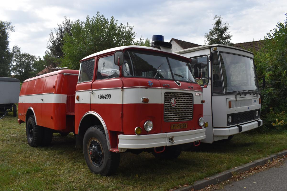 Obrazem z Veterán bus Kříž 2024