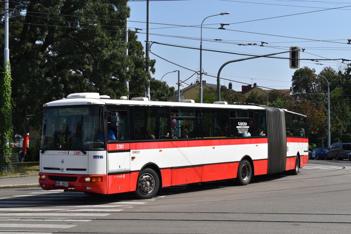 Obrazem z oslav výročí 155 let MHD v Brně