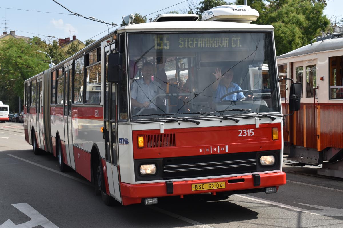 Obrazem z oslav výročí 155 let MHD v Brně