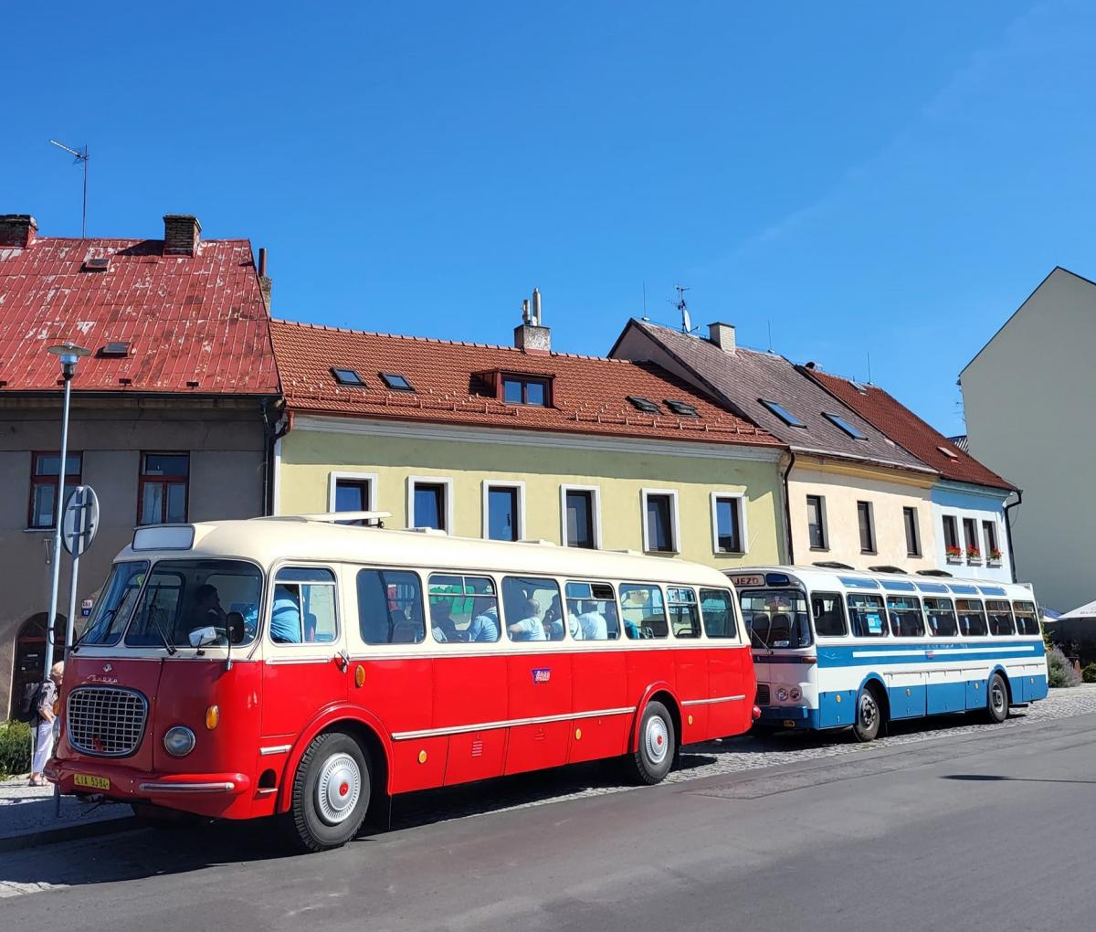 Den s historickými autobusy v České Lípě