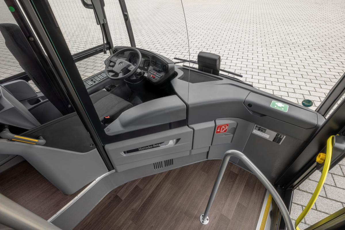 Nový kompaktní elektrický autobus Mercedes-Benz