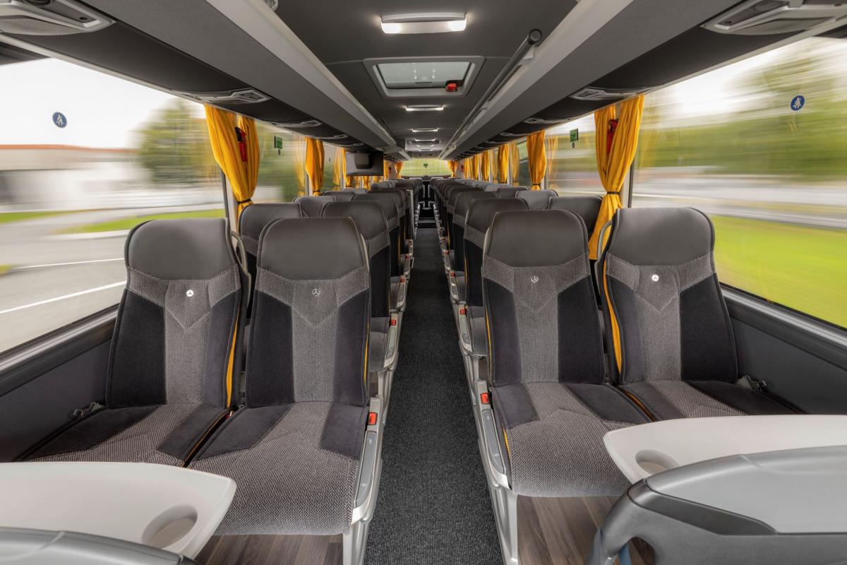 Nový kompaktní elektrický autobus Mercedes-Benz