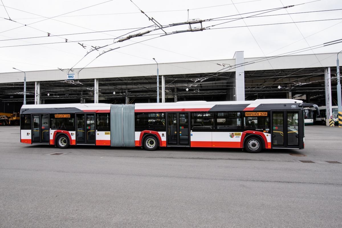 Plzeňské městské dopravní podniky soutěží dodavatele kloubových autobusů