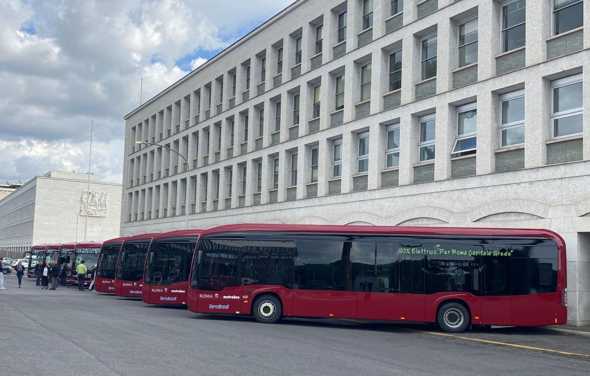 110 Mercedes-Benz eCitaro pro předměstí Říma 