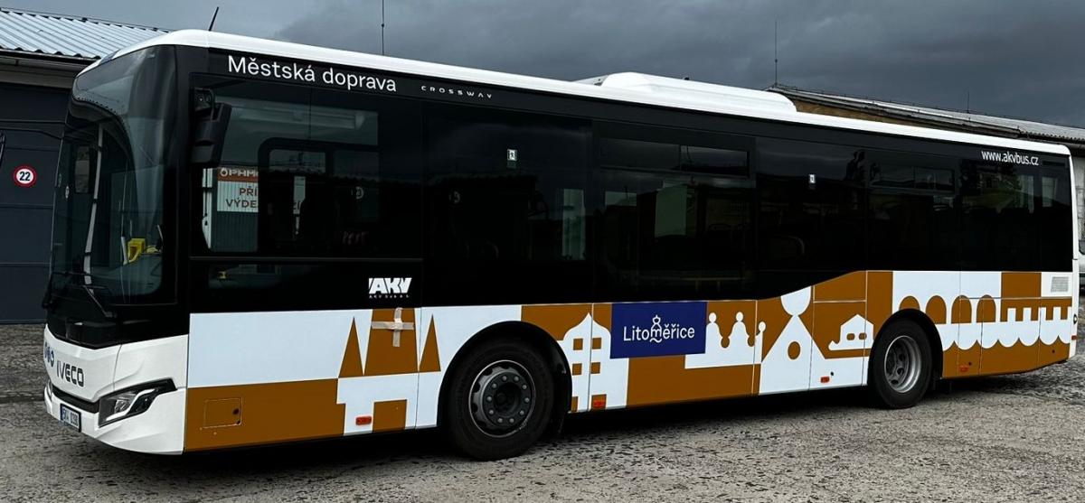 AKV bus uvádí do provozu ve Středočeském kraji nové autobusy