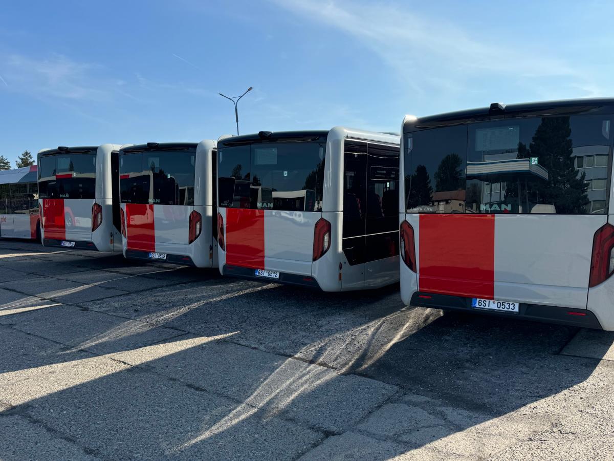 ČSAD Střední Čechy finišuje s přípravou autobusů pro PID