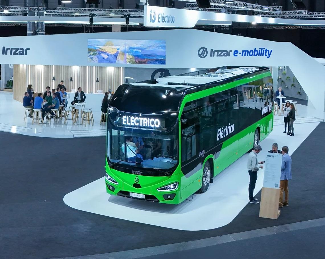 Irizar uvádí nový model meziměstského e-busu i3