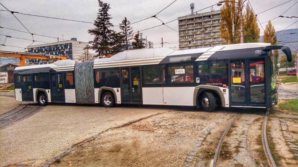 Bratislava vybere dodavatele kloubových elektrických autobusů