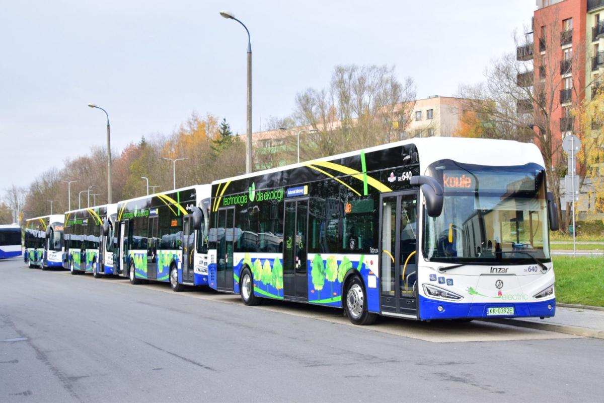 Osmdesát elektrických autobusů do Varšavy vyrobí Irizar