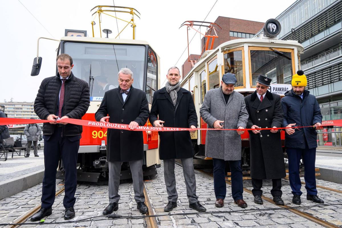 V Praze jezdí z Pankráce od metra C znovu tramvaje 