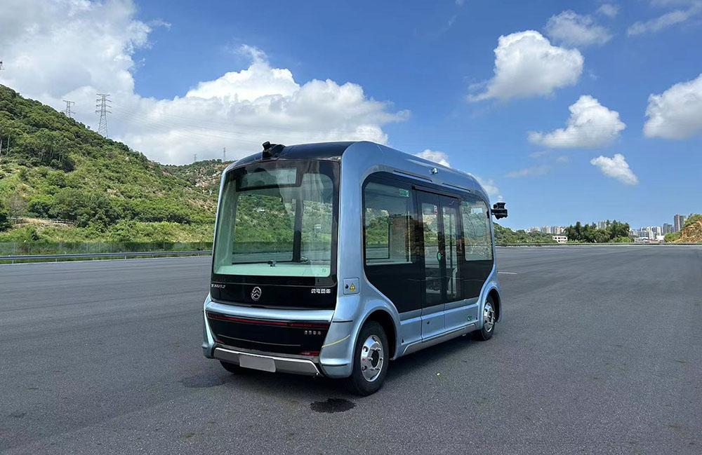 Autonomní Robobus pro Letiště v Curychu