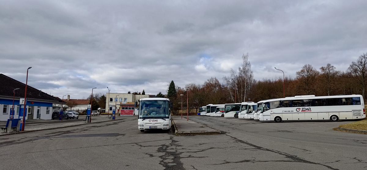 ZDAR vypravil 3. února do provozu podle nových jízdních řádů 70 autobusů