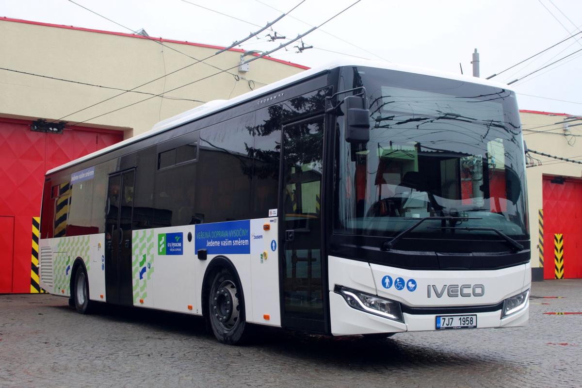 Na Jihlavsku budou zajišťovat obslužnost autobusy Iveco Crossway