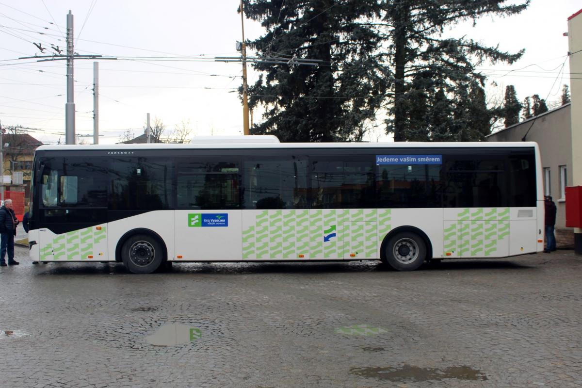 Na Jihlavsku budou zajišťovat obslužnost autobusy Iveco Crossway