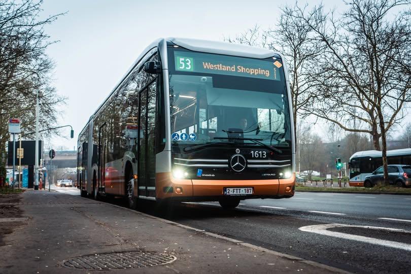 V Bruselu jsou v provozu první tři elektrické autobusy Mercedes eCitaro 