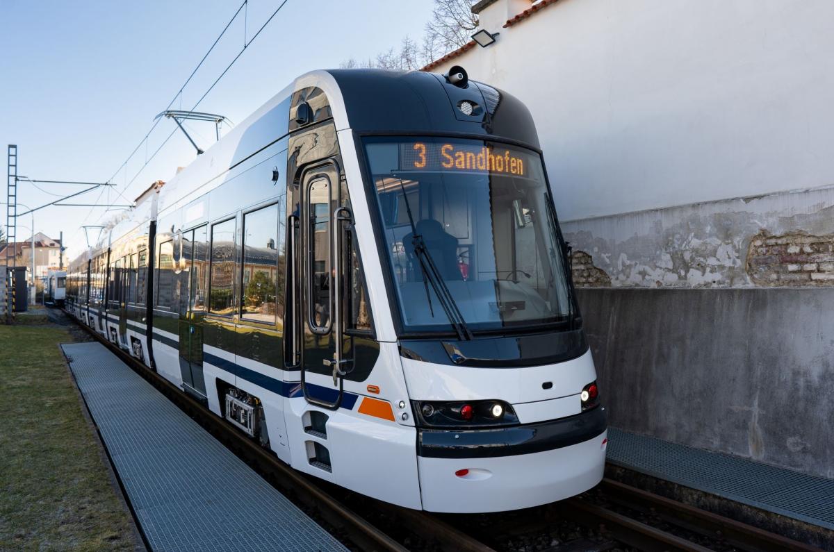 První šedesátimetrová tramvaj Škoda 38T zamíří z Plzně do Německa