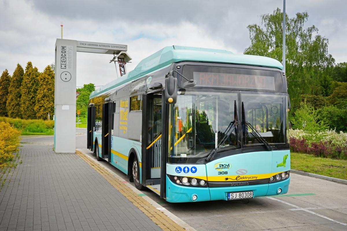 První elektrický autobus v Polsku slaví 10. výročí