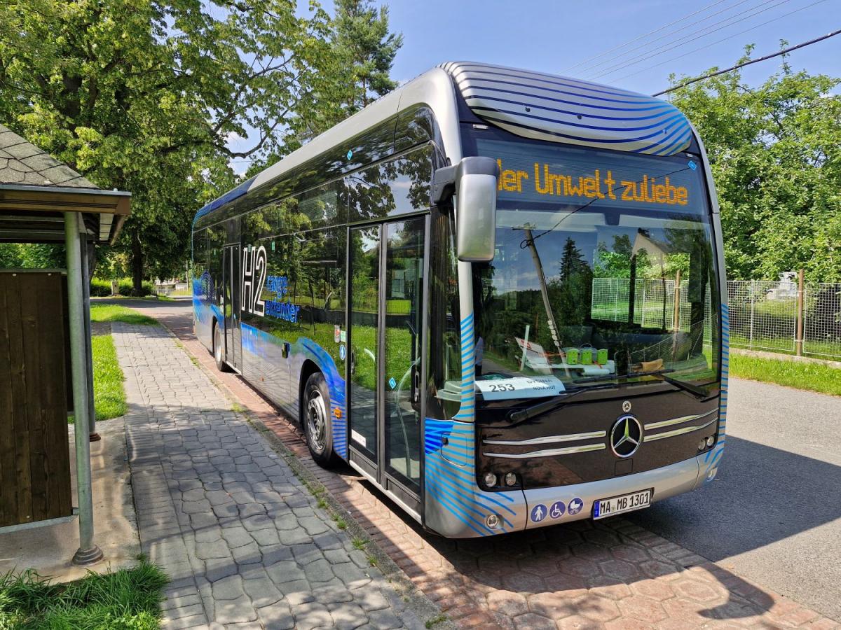 Na Plzeňsku se svezete autobusem Mercedes-Benz eCitaro