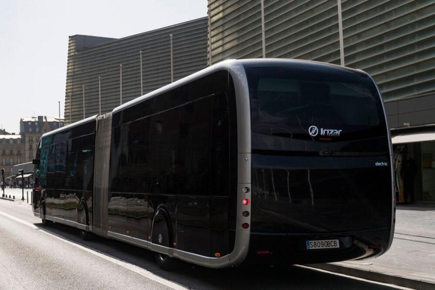Letiště London Gatwick zahajuje elektromobilitu s Irizar