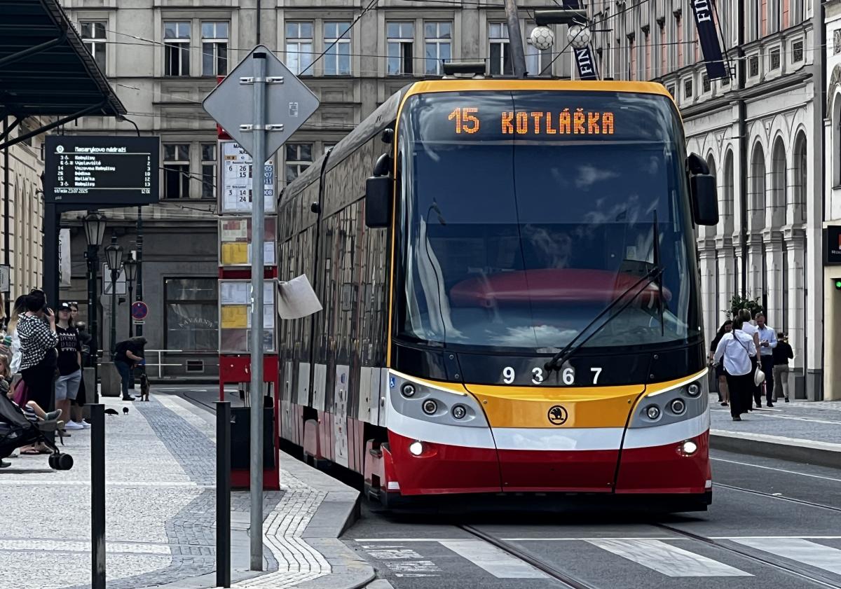 Lidé se vrací do MHD, počet cestujících v roce 2024 dosáhl téměř 2 miliard