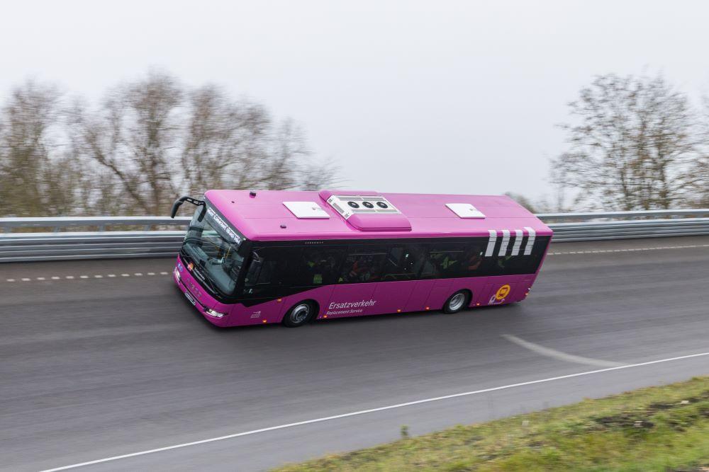 Ve Vysokém Mýtě vyrobili další autobusy pro náhradní dopravu do Německa 