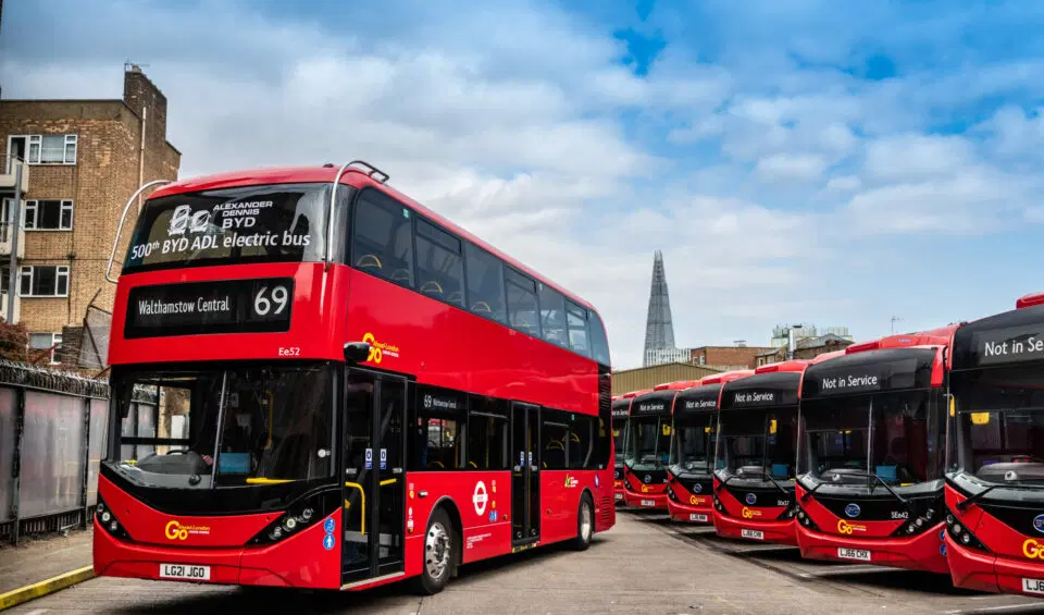 Londýnská flotila Go-Ahead dosáhla milníku 1 000 autobusů s nulovými emisemi 