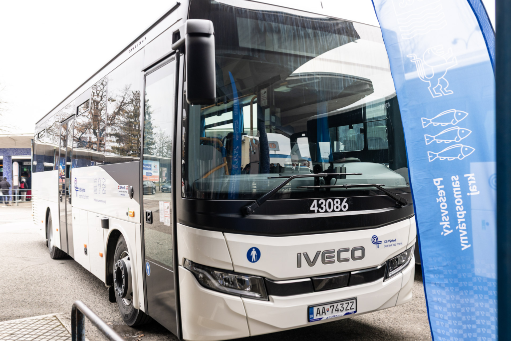 Nové autobusy IVECO CROSSWAY a SOR IC v Prešovském kraji