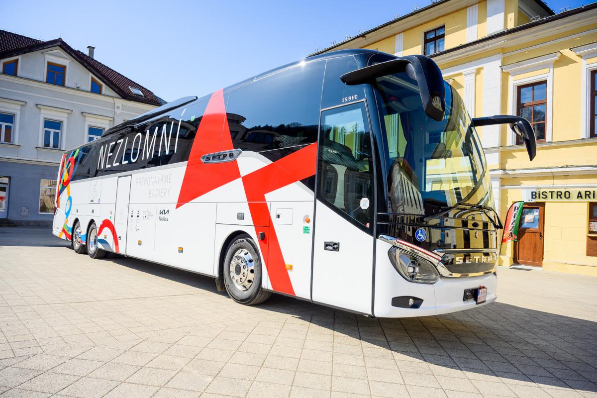 Jedinečný autobus pro para sportovce na Slovensku