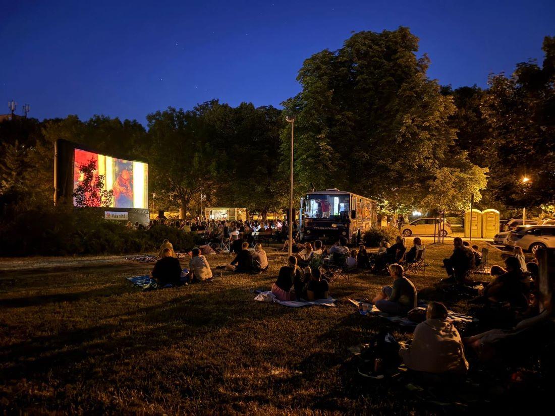 Letní kino na kolech letos v Praze nabídne 19 filmů