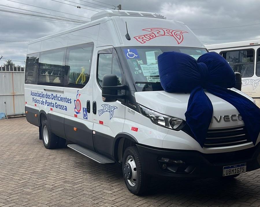 IVECO BUS dodá do Uzbekistánu 1 100 minibusů DAILY