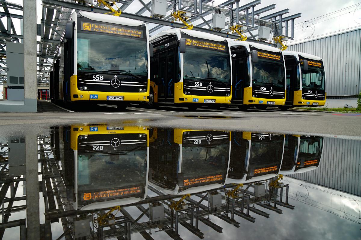 Evropská komise představila plán pro elektrifikaci autobusů a nákladních vozidel
