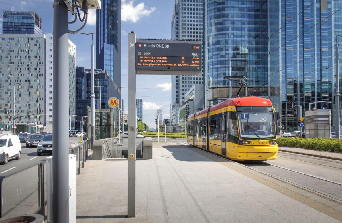 Varšava připravuje centrální systém informací pro cestující