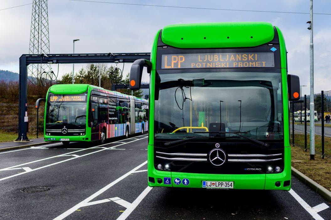 Lublaň nasadila 35 autobusů Mercedes-Benz s elektrickým a vodíkovým pohonem